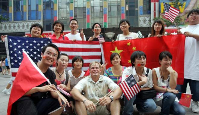 对的事实：中国远远落后美国的时代结束了麻